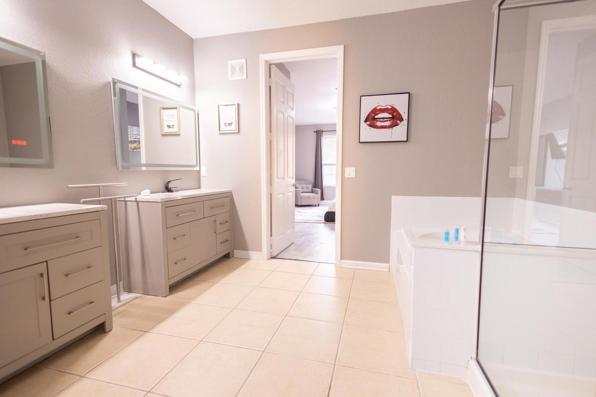 Disney Parks- International Dr - Orlando Luxury Condominium- Fully Equipped - 3Bed & 2 Bath- ภายนอก รูปภาพ